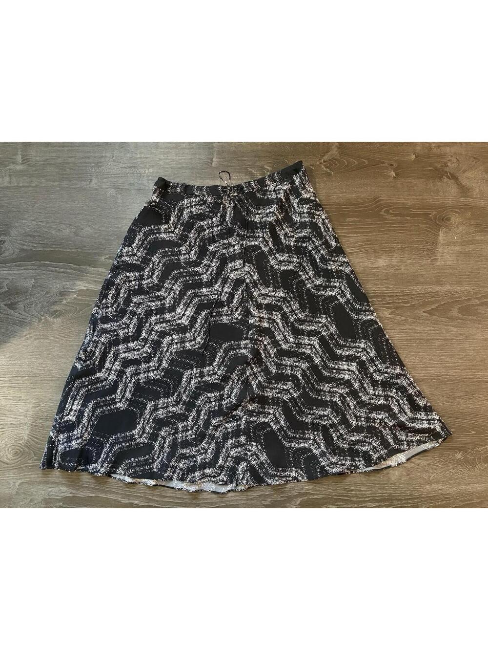 Nordstrom Collection Women's A-line Skirt Silk Size 0 Black And White Pattern